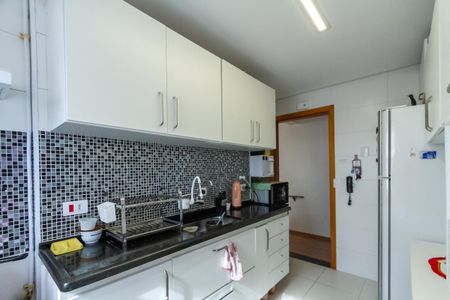 Apartamento à venda com 108m², 3 quartos e 1 vaga Apartamento à venda com 108m², 3 quartos e 1 vagaCozinha