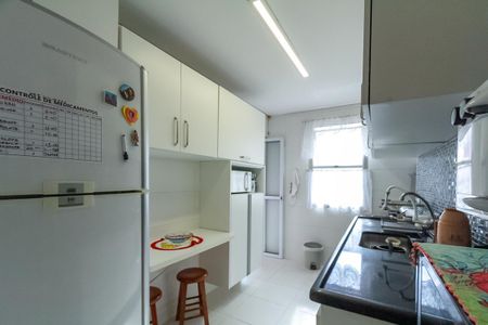 Apartamento à venda com 108m², 3 quartos e 1 vaga Apartamento à venda com 108m², 3 quartos e 1 vagaCozinha