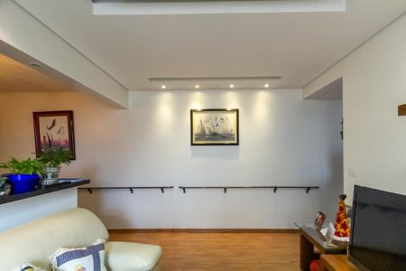 Apartamento à venda com 108m², 3 quartos e 1 vaga Apartamento à venda com 108m², 3 quartos e 1 vagaSala