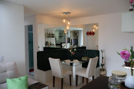 Apartamento para alugar com 64m², 2 quartos e 1 vagaSala 