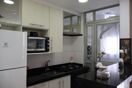 Apartamento para alugar com 64m², 2 quartos e 1 vagaCozinha 