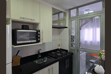 Apartamento para alugar com 64m², 2 quartos e 1 vagaCozinha 