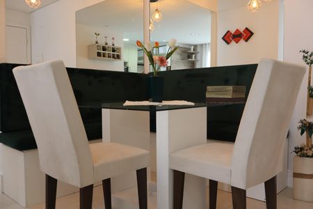 Apartamento para alugar com 64m², 2 quartos e 1 vagaSala 