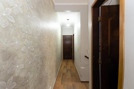 Casa à venda com 110m², 3 quartos e 2 vagasCorredor