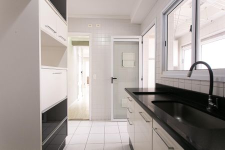 Apartamento para alugar com 106m², 3 quartos e 2 vagas Apartamento para alugar com 106m², 3 quartos e 2 vagasCozinha