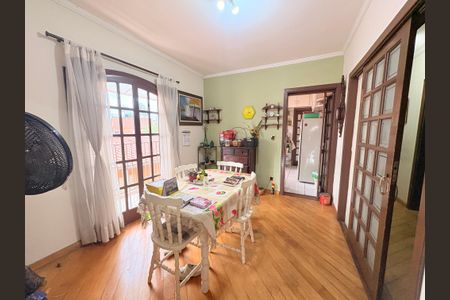 Casa à venda com 638m², 3 quartos e 6 vagasSala de Jantar