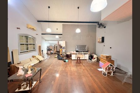 Casa à venda com 638m², 3 quartos e 6 vagasAndar superior