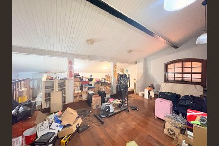 Casa à venda com 638m², 3 quartos e 6 vagasAndar superior