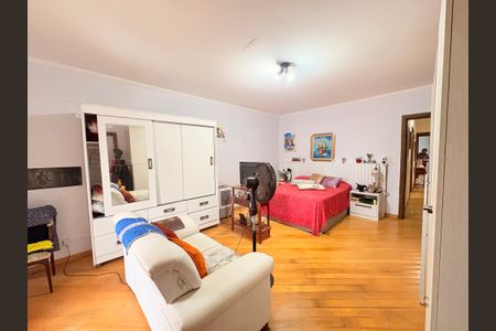 Casa à venda com 638m², 3 quartos e 6 vagasSuíte 3