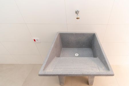 Casa para alugar com 60m², 1 quarto e sem vagaÁrea de Serviço