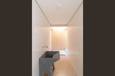 Casa para alugar com 60m², 1 quarto e sem vagaÁrea de Serviço