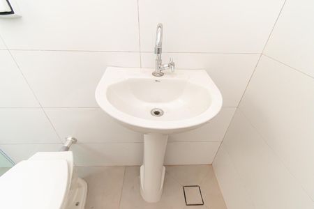 Casa para alugar com 60m², 1 quarto e sem vagaBanheiro