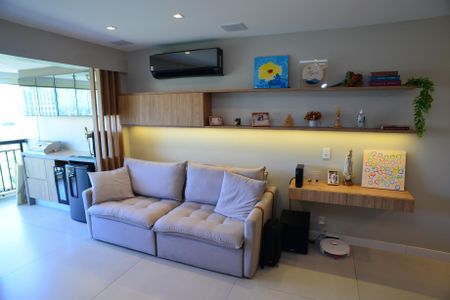 Sala de apartamento à venda com 3 quartos, 90m² em Barra da Tijuca, Rio de Janeiro