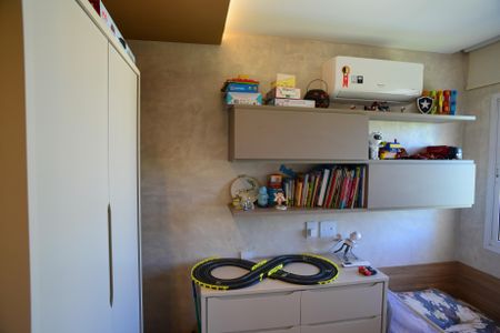 Apartamento à venda com 90m², 3 quartos e 1 vagaQuarto