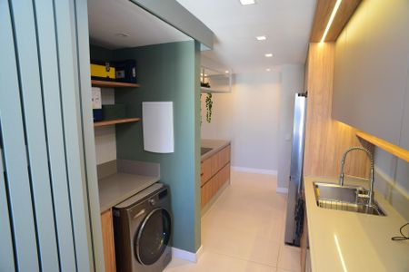 Apartamento à venda com 90m², 3 quartos e 1 vagaÁrea de Serviço