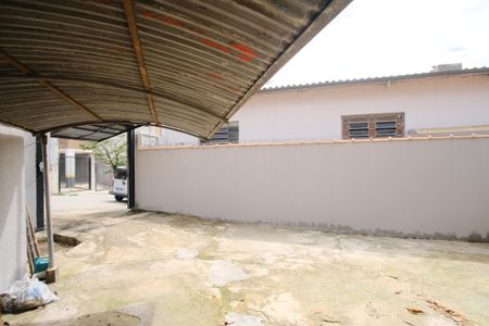 Casa para alugar com 65m², 1 quarto e 3 vagasGaragem / Quintal