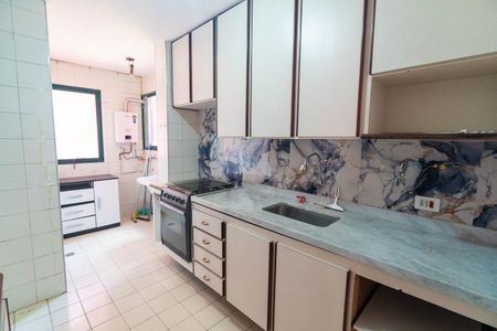 Apartamento à venda com 60m², 2 quartos e 1 vaga Apartamento à venda com 60m², 2 quartos e 1 vagaCozinha e Área de Serviço