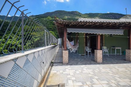 Apartamento à venda com 166m², 5 quartos e 2 vagasCobertura