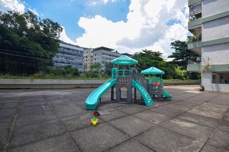 Apartamento à venda com 166m², 5 quartos e 2 vagasÁrea comum - Playground