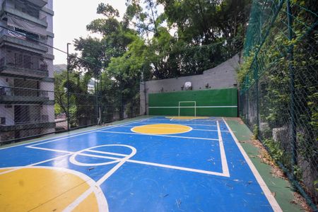 Apartamento à venda com 166m², 5 quartos e 2 vagas Apartamento à venda com 166m², 5 quartos e 2 vagasQuadra Esportiva