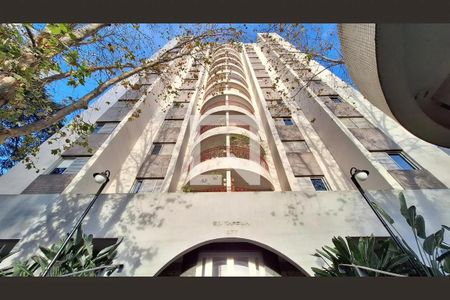 Apartamento para alugar com 86m², 2 quartos e 2 vagas Apartamento para alugar com 86m², 2 quartos e 2 vagasFachada