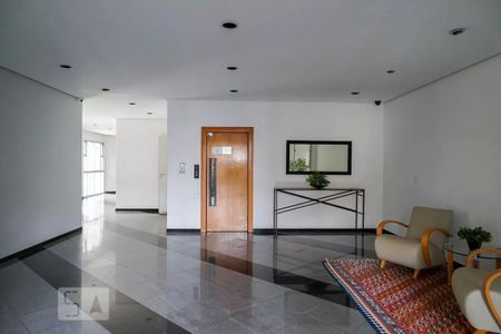 Apartamento para alugar com 86m², 2 quartos e 2 vagas Apartamento para alugar com 86m², 2 quartos e 2 vagasHall social