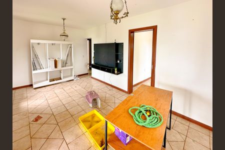 Casa para alugar com 180m², 3 quartos e 1 vagaSala 