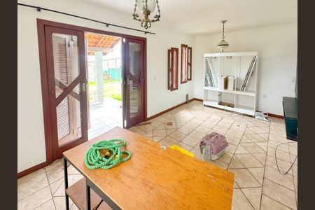 Casa para alugar com 180m², 3 quartos e 1 vagaSala 