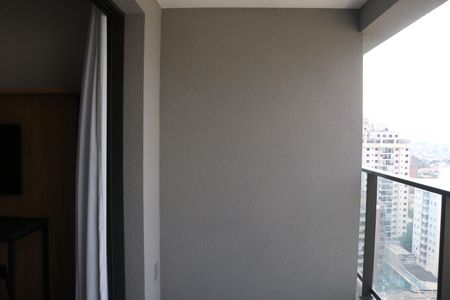 Studio à venda com 28m², 1 quarto e sem vagaVaranda