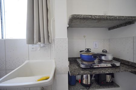 Sala - -cozinha de apartamento para alugar com 1 quarto, 22m² em Barreiros, São José