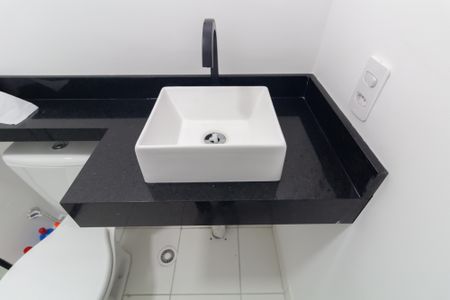 Apartamento para alugar com 34m², 2 quartos e sem vaga Apartamento para alugar com 34m², 2 quartos e sem vagaBanheiro