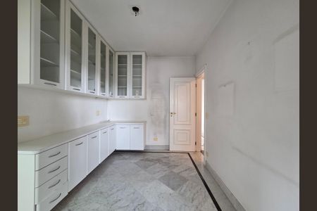 Apartamento para alugar com 260m², 4 quartos e 4 vagasCopa