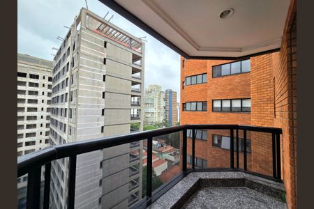 Apartamento para alugar com 260m², 4 quartos e 4 vagasVaranda da suíte 1