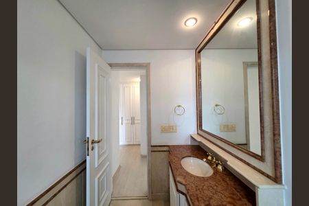 Apartamento para alugar com 260m², 4 quartos e 4 vagasBanheiro Social