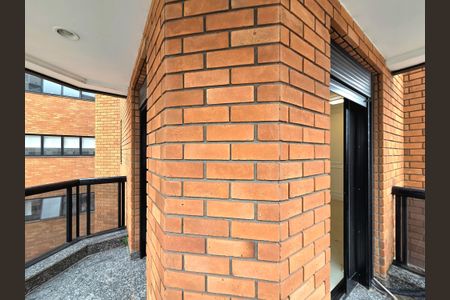 Apartamento para alugar com 260m², 4 quartos e 4 vagasVaranda da suíte 1