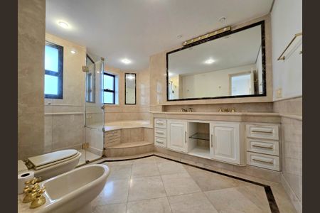 Apartamento para alugar com 260m², 4 quartos e 4 vagasBanheiro da Suíte 1