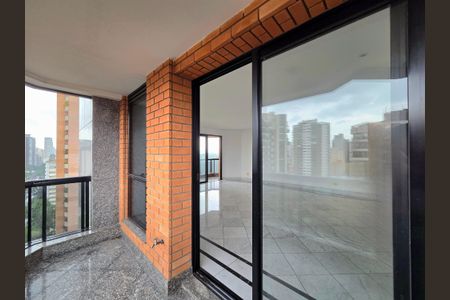 Apartamento para alugar com 260m², 4 quartos e 4 vagasVaranda da Sala