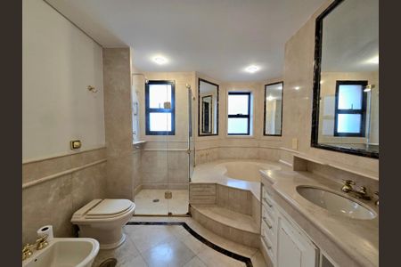 Apartamento para alugar com 260m², 4 quartos e 4 vagasBanheiro da Suíte 1