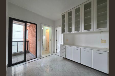 Apartamento para alugar com 260m², 4 quartos e 4 vagasCopa