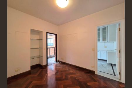 Apartamento para alugar com 260m², 4 quartos e 4 vagasCopa