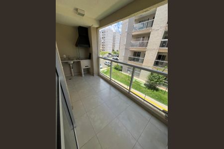 Apartamento para alugar com 61m², 2 quartos e 1 vaga Apartamento para alugar com 61m², 2 quartos e 1 vagaVaranda