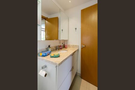 Apartamento para alugar com 60m², 2 quartos e 1 vagaBanheiro Social