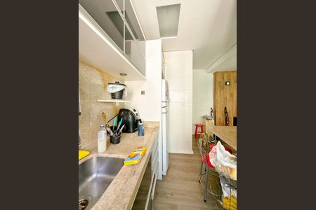 Apartamento para alugar com 65m², 2 quartos e 1 vagaCozinha