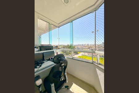 Apartamento para alugar com 65m², 2 quartos e 1 vagaVaranda