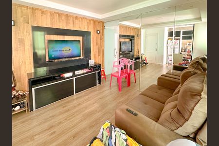 Sala de TV de apartamento para alugar com 2 quartos, 65m² em Areias, São José