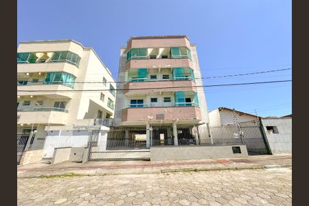Apartamento para alugar com 65m², 2 quartos e 1 vagaFachada
