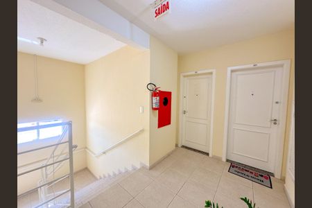 Apartamento para alugar com 65m², 2 quartos e 1 vagaHall social