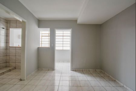 Casa à venda com 199m², 3 quartos e 2 vagas Casa à venda com 199m², 3 quartos e 2 vagasCopa