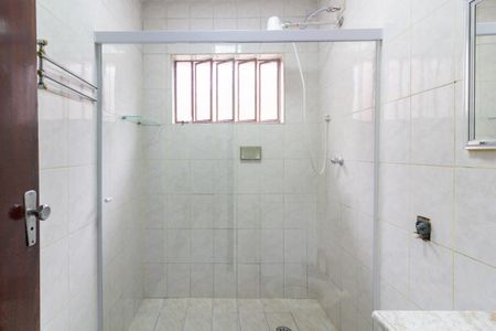 Casa para alugar com 150m², 2 quartos e 1 vaga Casa para alugar com 150m², 2 quartos e 1 vagaBanheiro Social
