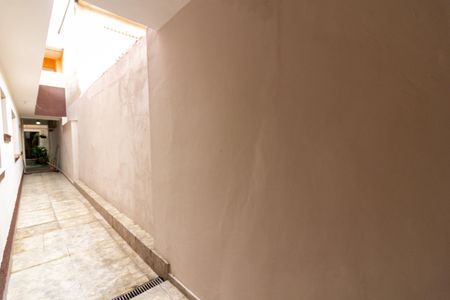 Casa para alugar com 150m², 2 quartos e 1 vaga Casa para alugar com 150m², 2 quartos e 1 vagaCorredor Lateral